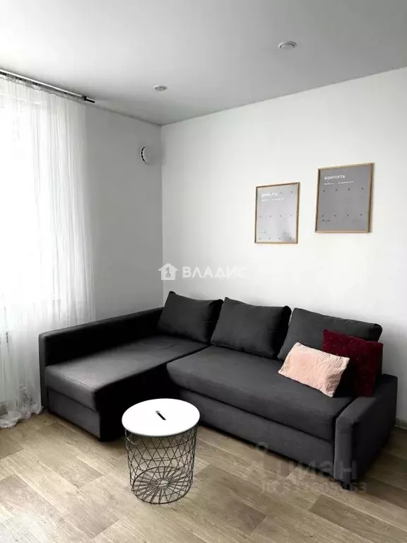 2-к кв. Бурятия, Улан-Удэ ул. Гагарина, 27к3 (46.4 м) - Фото 2