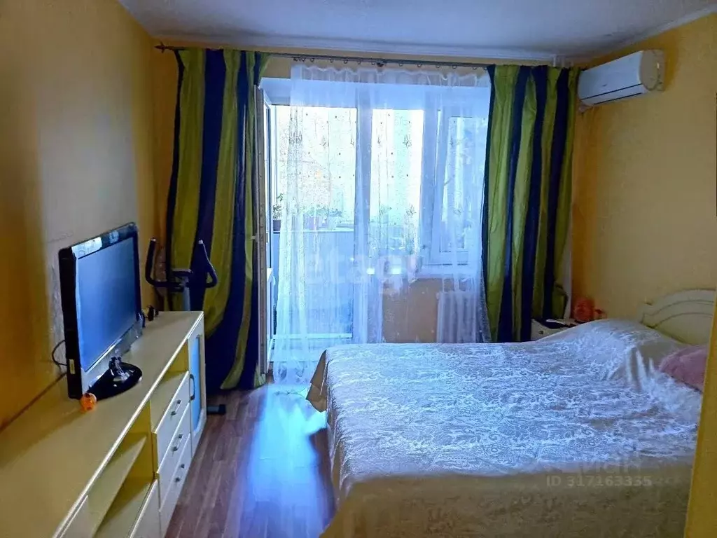3-к кв. Краснодарский край, Ейск Красная ул. (87.0 м) - Фото 0
