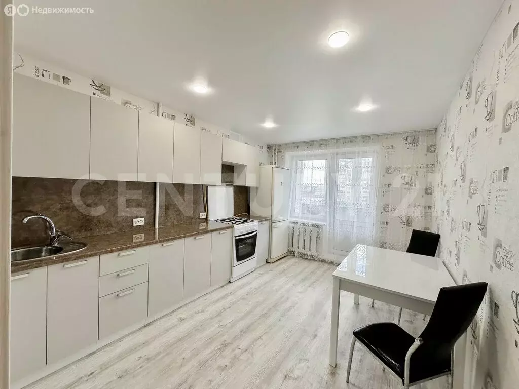 2-комнатная квартира: Чебоксары, улица Пирогова, 4к1 (73 м) - Фото 1