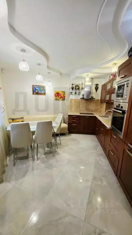 3-к кв. Свердловская область, Екатеринбург ул. Родонитовая, 10 (108.9 ... - Фото 1