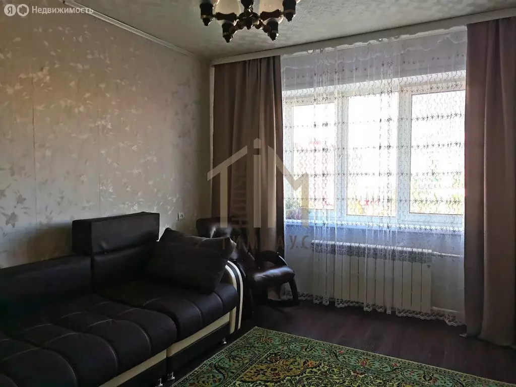 3-комнатная квартира: Омск, проспект Комарова, 5 (66.8 м) - Фото 0