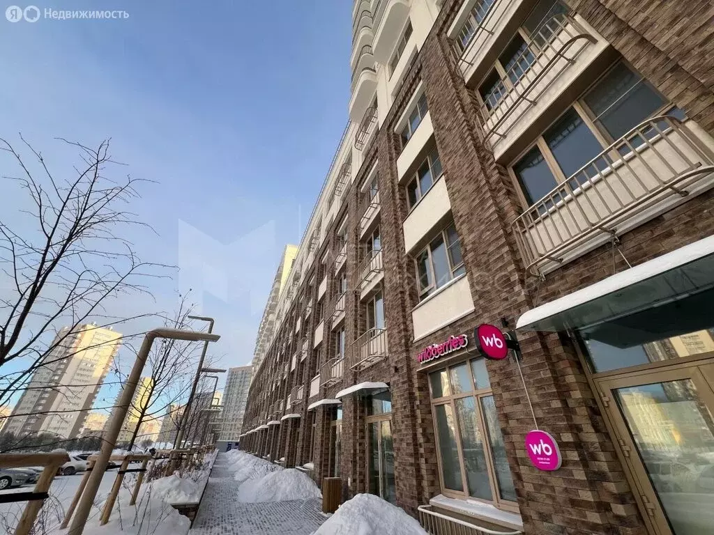 Квартира-студия: Тюмень, улица Вадима Бованенко, 7 (26.4 м) - Фото 1