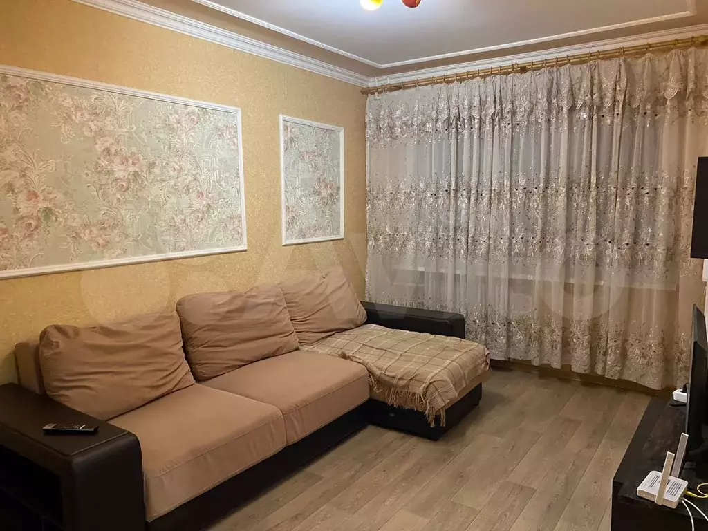 3-к. квартира, 60 м, 2/9 эт. - Фото 0