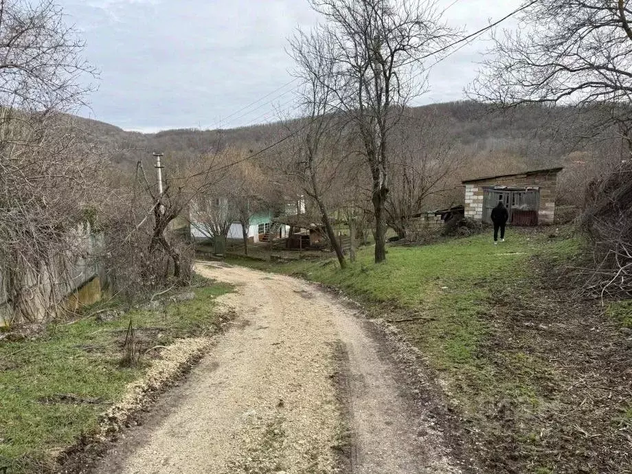 Участок в Крым, Бахчисарайский район, Куйбышевское с/пос, с. Высокое ... - Фото 2