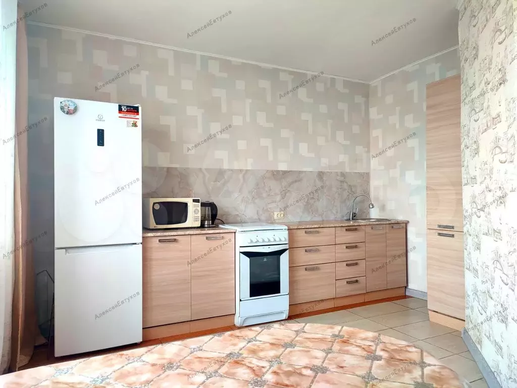 2-к. квартира, 65 м, 5/5 эт. - Фото 1