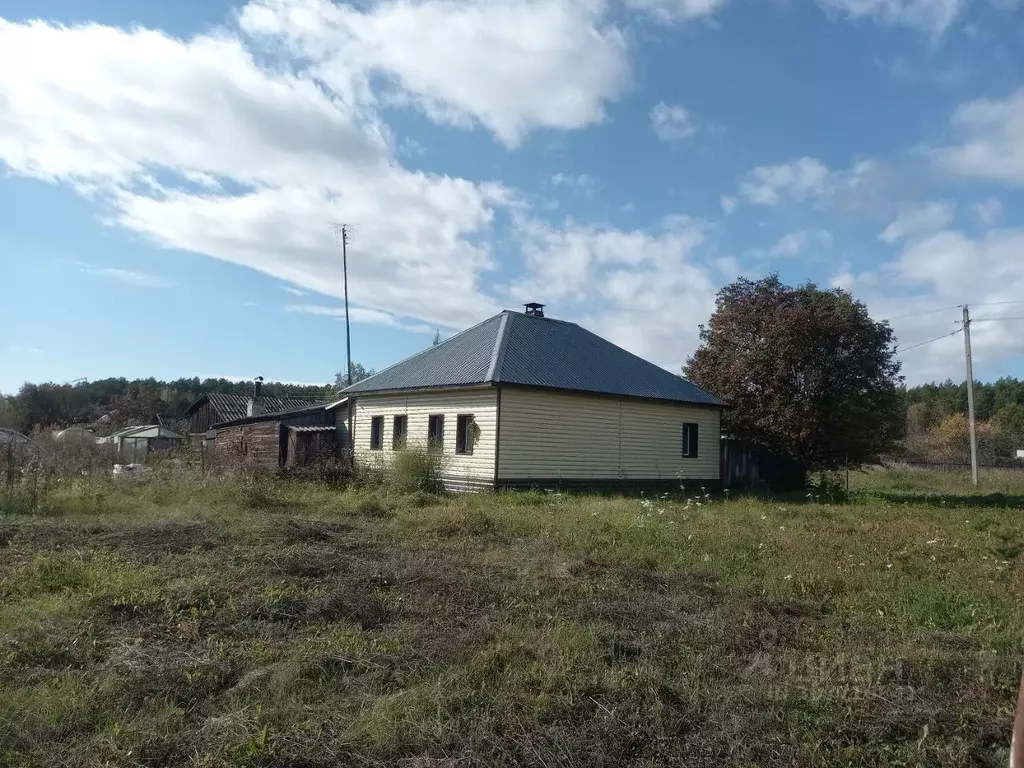 Дом в Свердловская область, Тугулымский городской округ, пос. Кармак ... - Фото 0