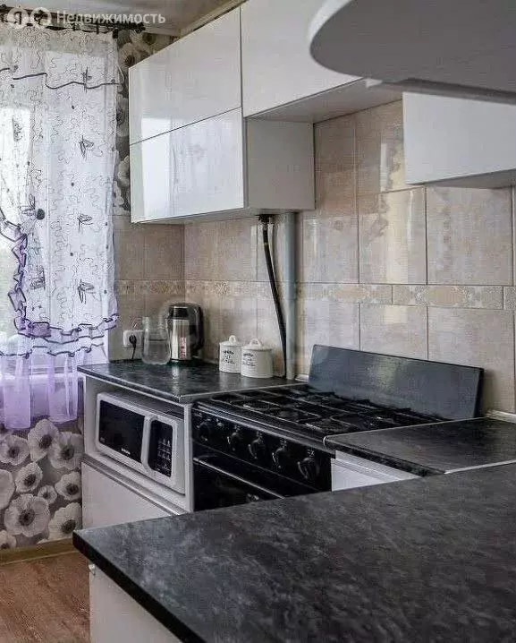 3-комнатная квартира: Симферополь, улица Беспалова, 39 (60 м) - Фото 1