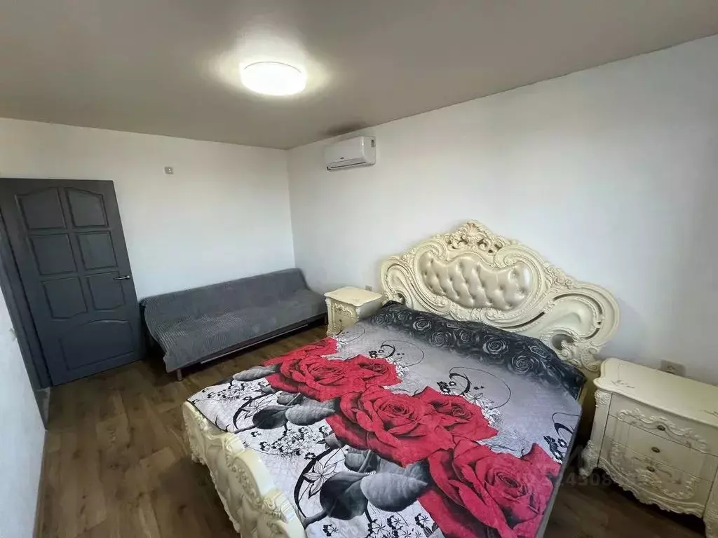 Дом в Крым, Керчь ул. Верхняя Приморская, 53 (50 м) - Фото 1