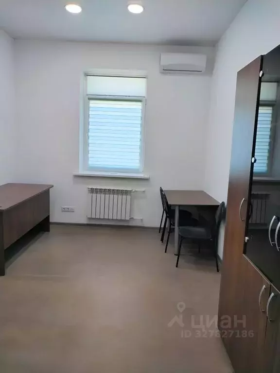 Офис в Саратовская область, Саратов ул. Имени И.С. Кутякова, 13А (32 ... - Фото 1