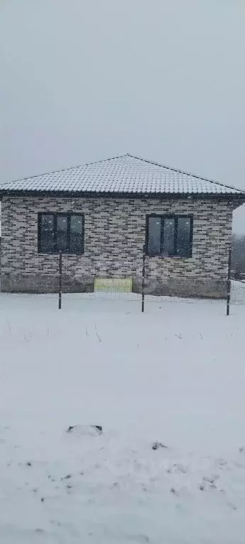 Дом в Белгородская область, Алексеевка ул. Тихой Сосны, 12 (132 м) - Фото 1