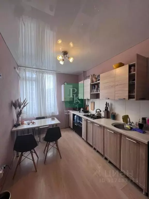 2-к кв. Севастополь ул. Колобова, 34/1 (56.6 м) - Фото 1