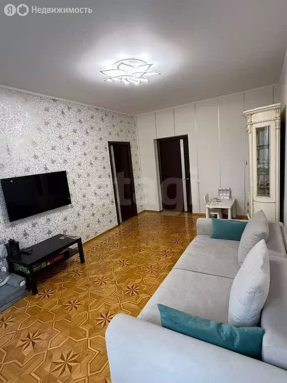 3-комнатная квартира: Ростов-на-Дону, проспект Михаила Нагибина, 27 ... - Фото 1