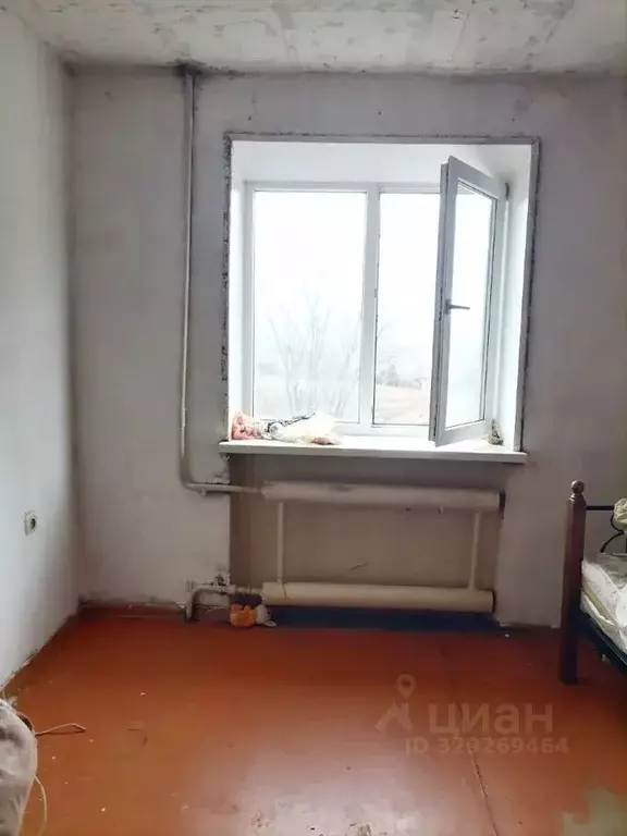Комната Челябинская область, Златоуст ул. Шишкина, 11 (12.8 м) - Фото 2