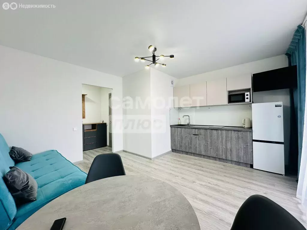 Квартира-студия: Западный, микрорайон Притяжение, улица имени ... - Фото 2