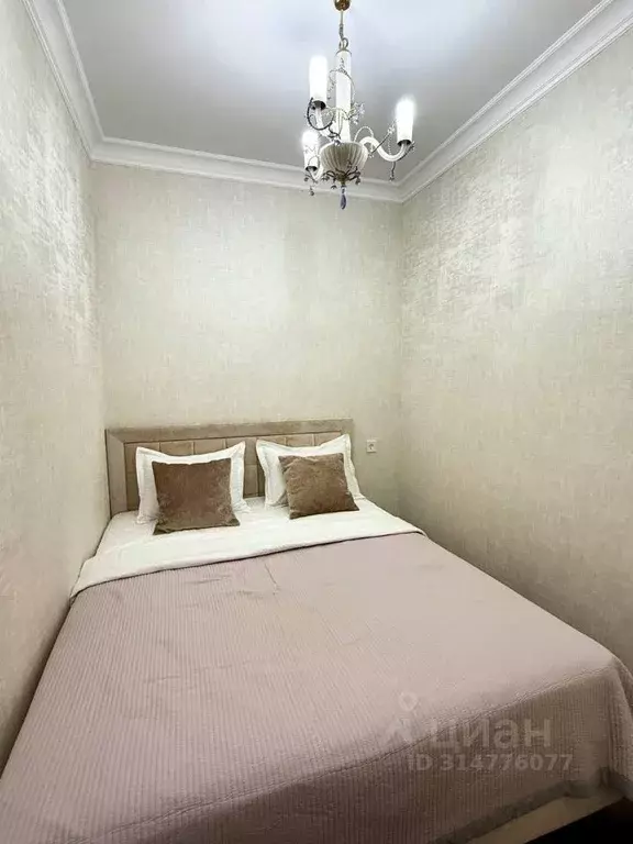 2-к кв. Дагестан, Махачкала ул. Гайдара Гаджиева, 1Вк3 (45.0 м) - Фото 0