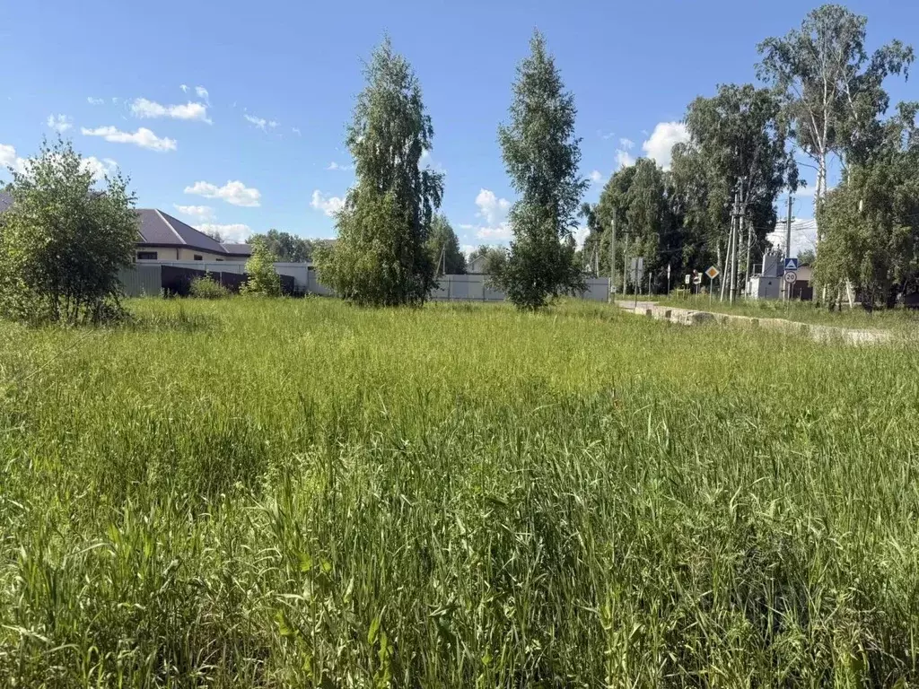 Участок в Татарстан, Лаишевский район, с. Сокуры ул. Яблоневая (8.2 ... - Фото 1