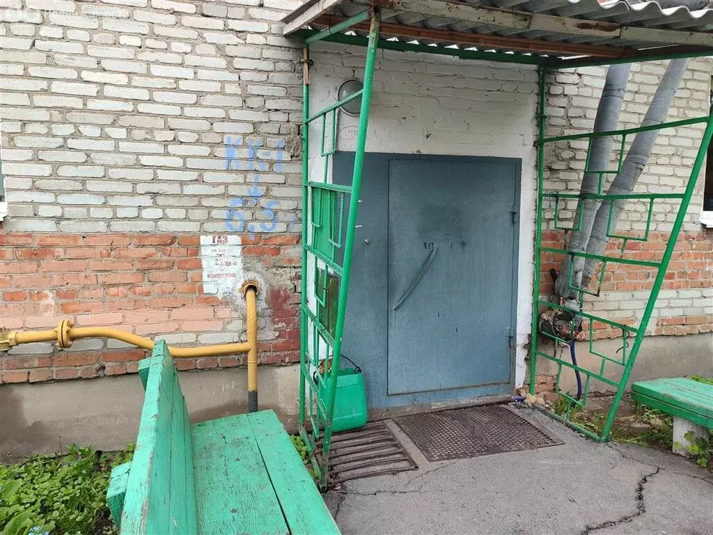 1-комнатная квартира: Калачинск, Вокзальная улица, 64А (32 м) - Фото 1