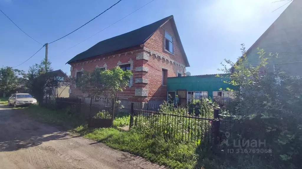 Дом в Кемеровская область, Киселевск Охтинская ул., 3 (97 м) - Фото 1