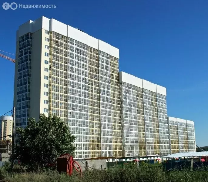 Квартира-студия: Екатеринбург, Рощинская улица, 27 (23 м) - Фото 0
