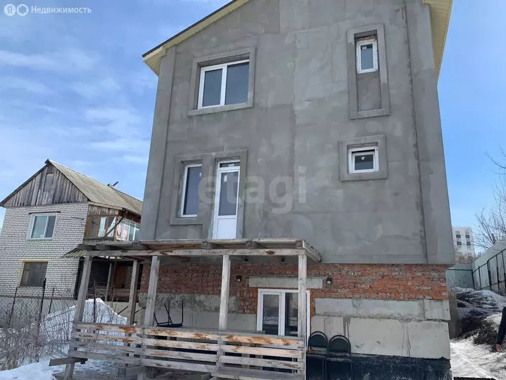 Дом в Энгельс, Трамплинная улица, 11А (164 м) - Фото 1