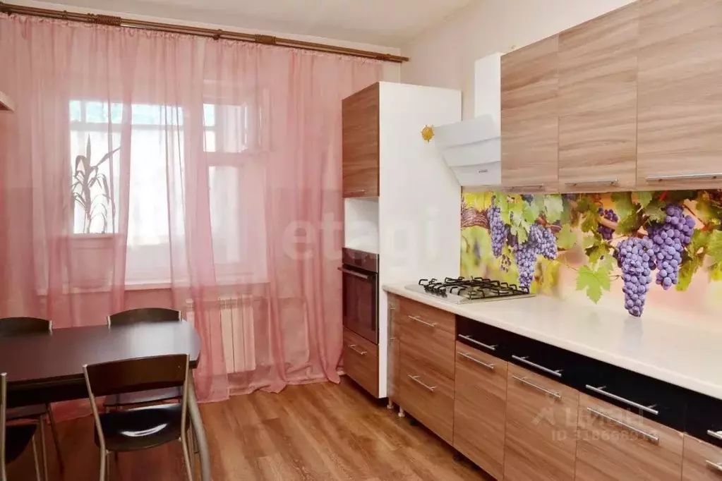 3-к кв. Саха (Якутия), Якутск ул. Кузьмина, 29/2 (73.0 м) - Фото 0