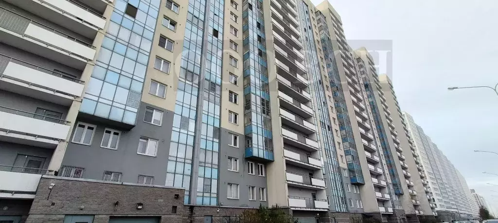 4-к кв. Санкт-Петербург ул. Маршала Казакова, 68к1 (99.6 м) - Фото 0