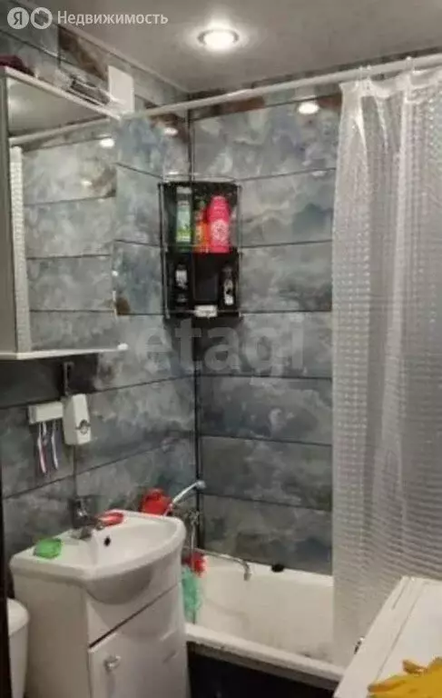 3-комнатная квартира: Нижний Тагил, улица Коминтерна, 61/56 (55.6 м) - Фото 1