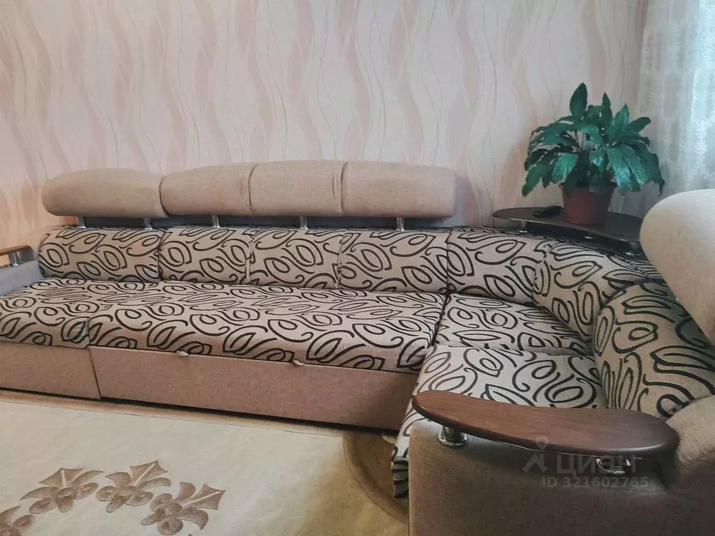 3-к кв. Астраханская область, Астрахань ул. Геологов, 25А (58.4 м) - Фото 1