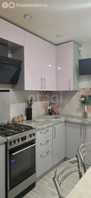 2-комнатная квартира: Ухта, Пионергорский проезд, 4 (49.7 м) - Фото 1