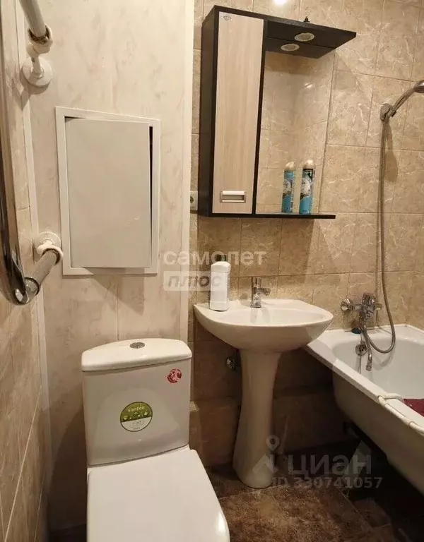 2-к кв. Липецкая область, Липецк Осенний проезд, 3 (42.6 м) - Фото 0