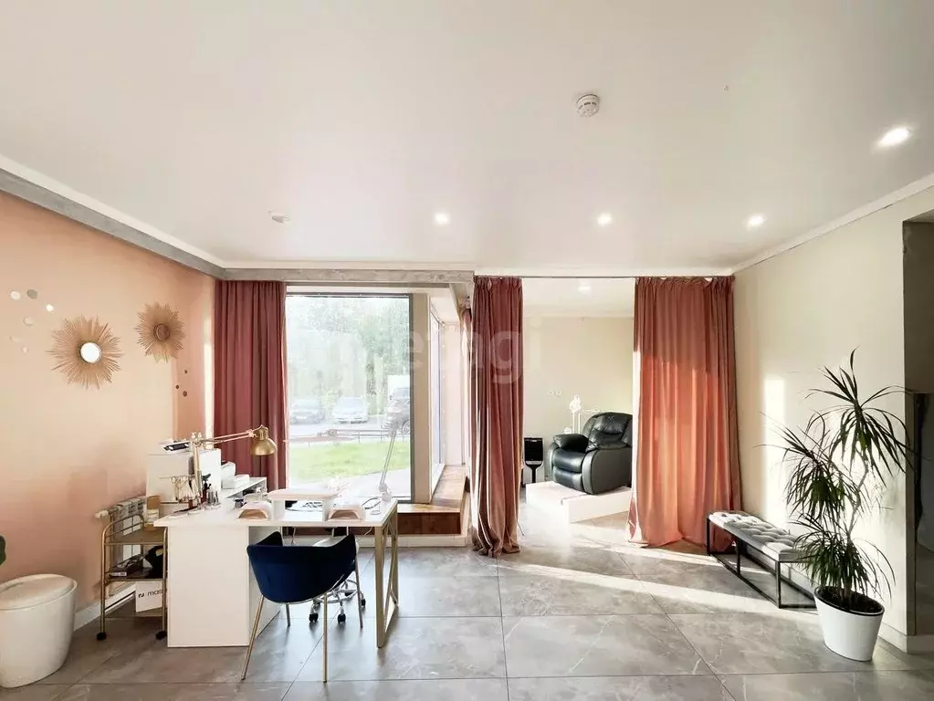 Офис в Ханты-Мансийский АО, Сургут тракт Тюменский, 19 (69 м) - Фото 0