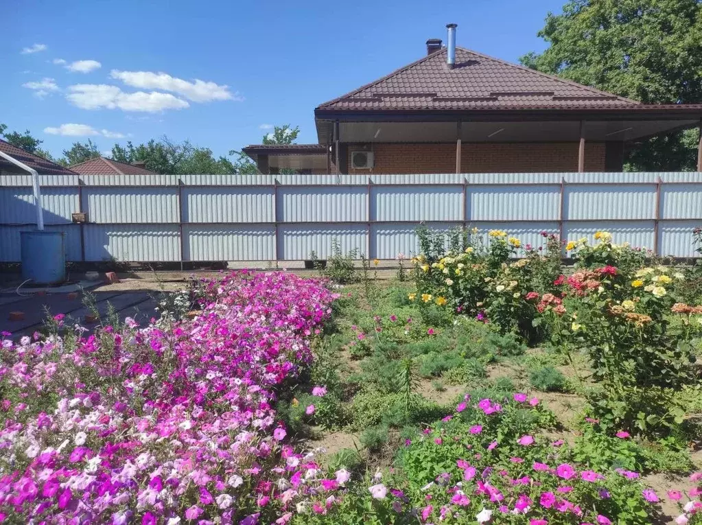 Дом в Ростовская область, Волгодонск Лодочная ул., 15А (84 м) - Фото 2
