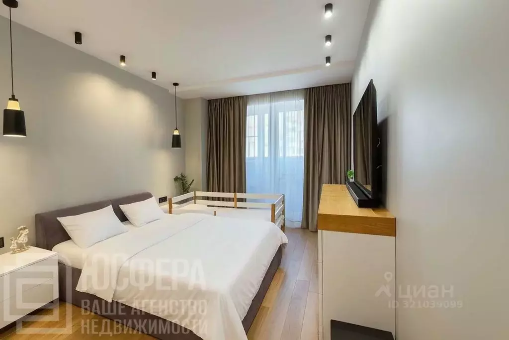 3-к кв. Волгоградская область, Волгоград ул. Расула Гамзатова, 11 ... - Фото 1