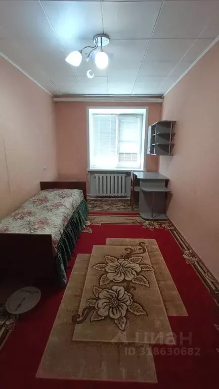 3-к кв. Воронежская область, Россошь Октябрьская пл., 72А (61.1 м) - Фото 0