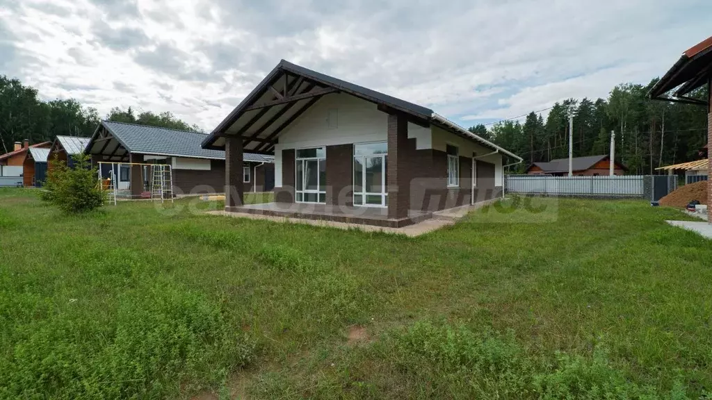 Дом в Московская область, Наро-Фоминский городской округ, д. Берюлево  ... - Фото 1