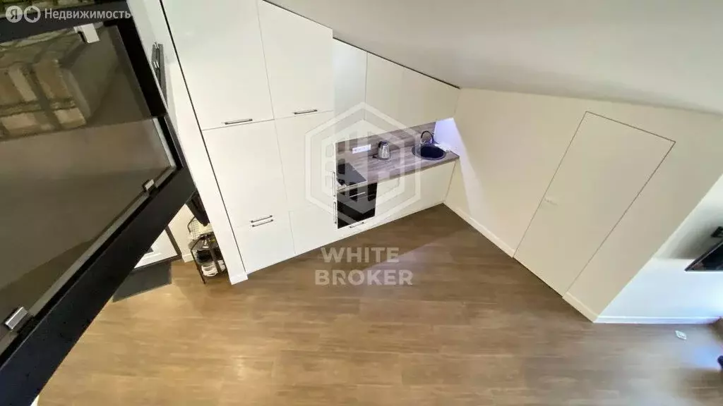 Квартира-студия: Восход, улица Авроры, 110 (60 м) - Фото 1