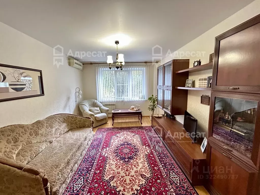 3-к кв. Волгоградская область, Волгоград Нарвская ул., 2 (70.7 м) - Фото 1