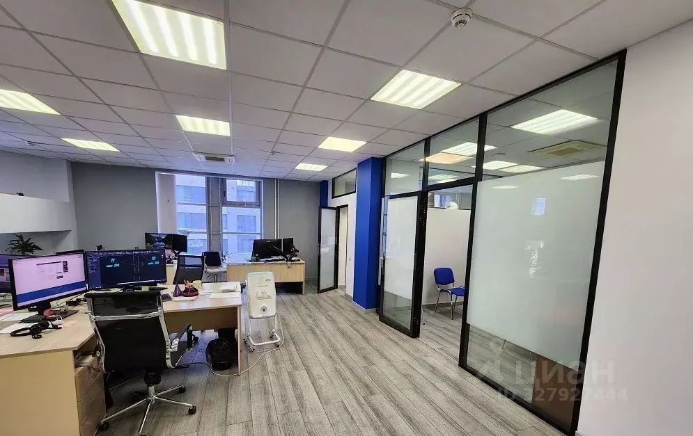 Офис в Санкт-Петербург Торжковская ул., 5 (491 м) - Фото 1