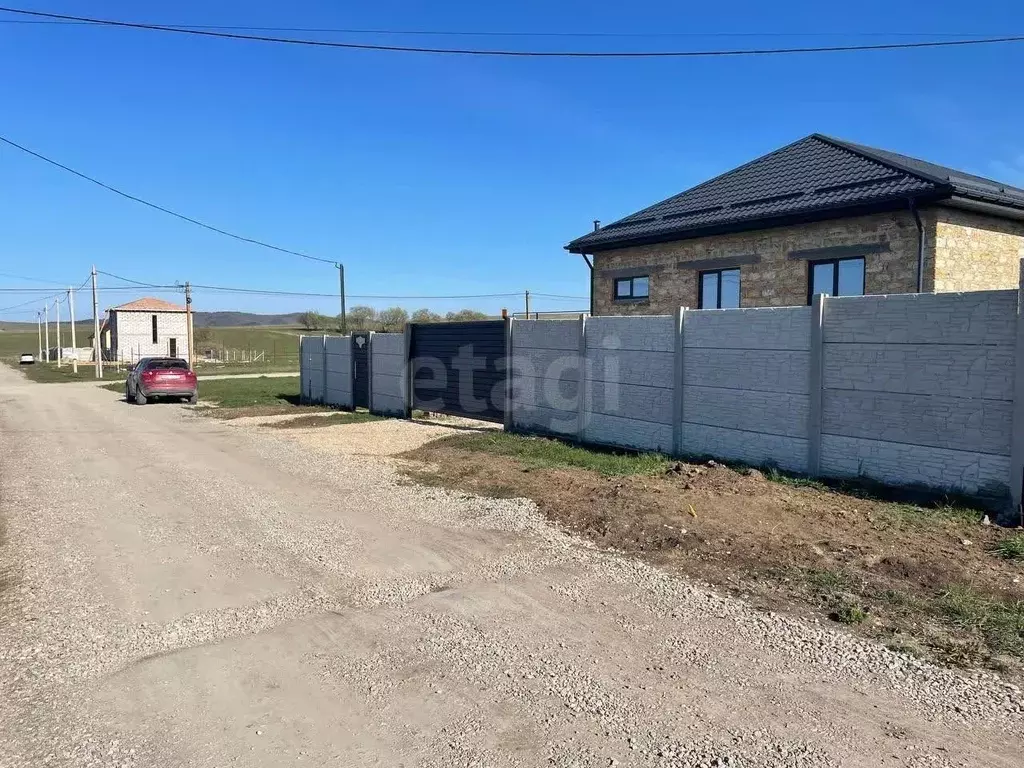 Дом в Крым, Симферопольский район, с. Доброе ул. Берекет (86 м) - Фото 0