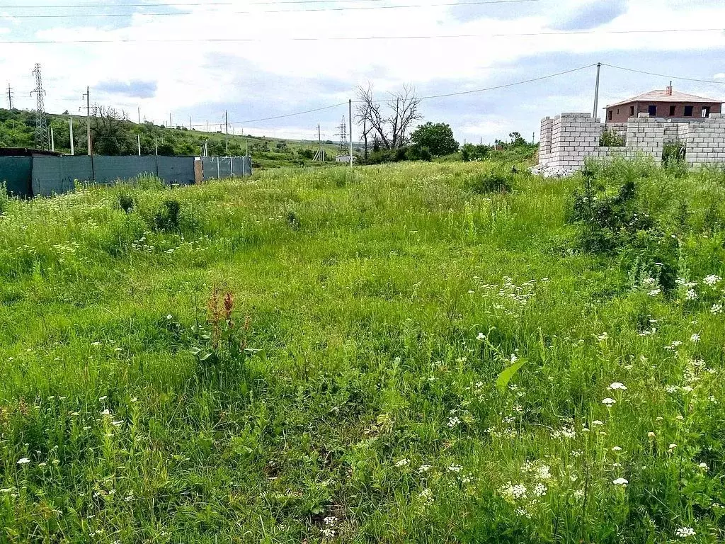 Участок в Ставропольский край, Предгорный муниципальный округ, пос. ... - Фото 1