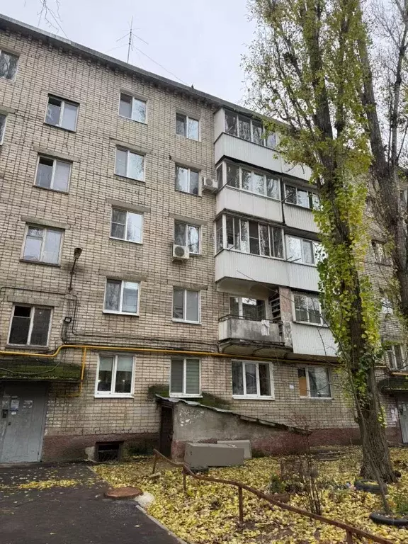 3-к кв. Саратовская область, Саратов ул. Имени С.Ф. Тархова, 14А (56.3 ... - Фото 1