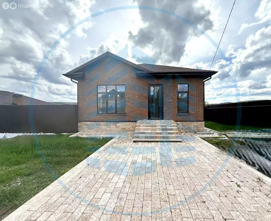 Дом в Ессентуки, улица Красина (152 м) - Фото 1