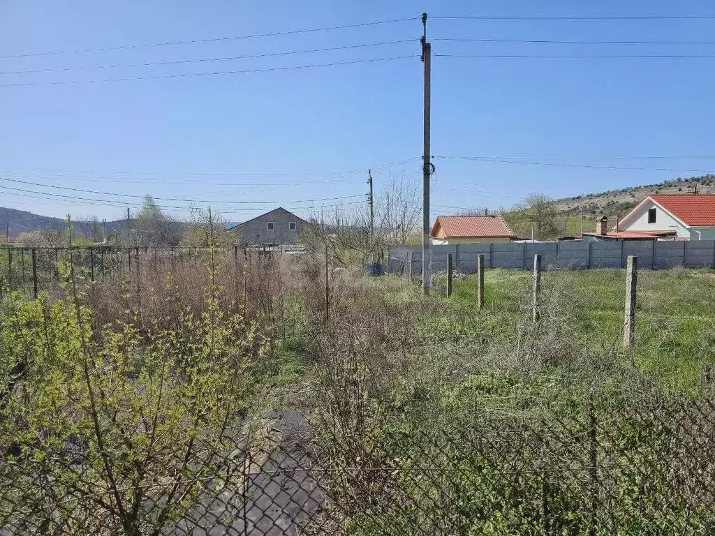 Участок в Крым, Бахчисарайский район, Куйбышевское с/пос, с. Танковое ... - Фото 0