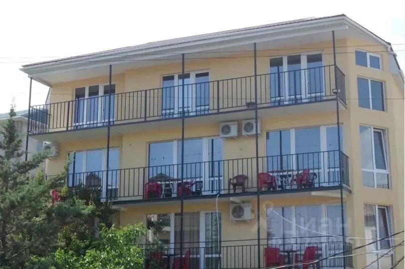 Дом в Крым, Судак ул. Гагарина, 48 (10 м) - Фото 1