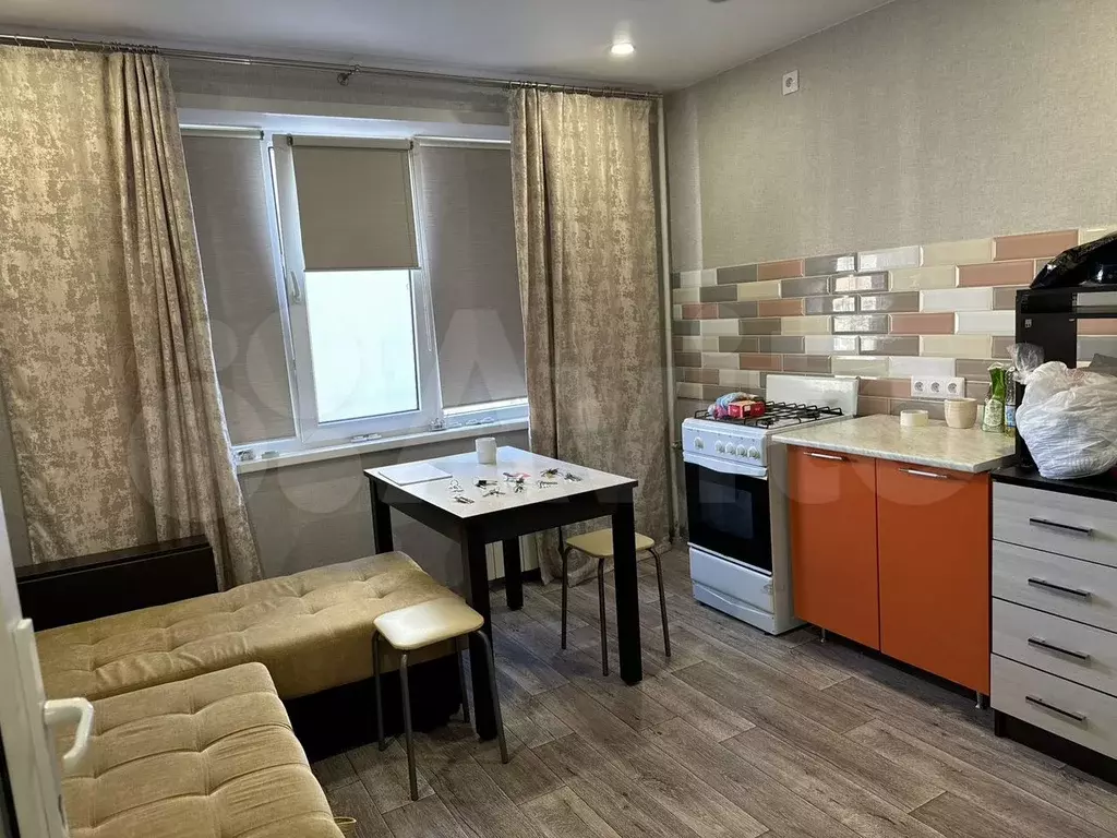 1-к. квартира, 40 м, 5/10 эт. - Фото 1