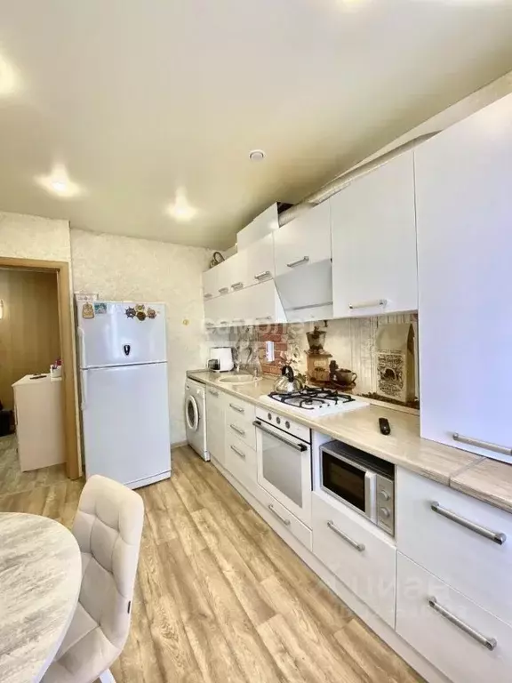 1-к кв. Самарская область, Сызрань ул. Есенина, 3 (40.4 м) - Фото 2