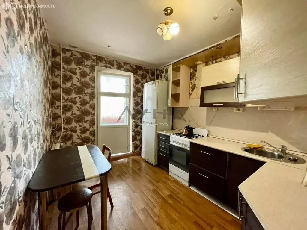 1-комнатная квартира: Набережные Челны, улица имени Сергея Максютова, ... - Фото 2