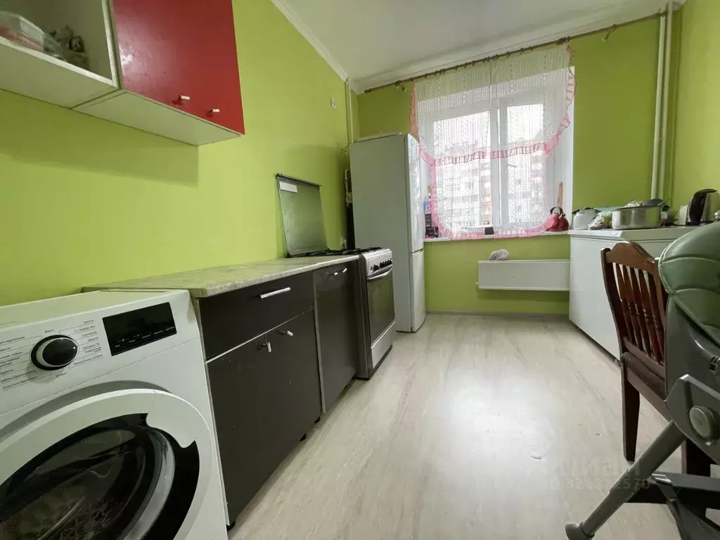 2-к кв. Омская область, Омск ул. Крупской, 8 (59.0 м) - Фото 2