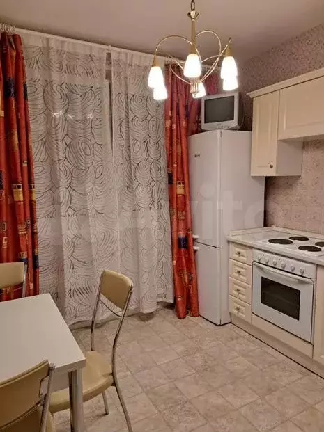 1-к. квартира, 40м, 8/12эт. - Фото 0