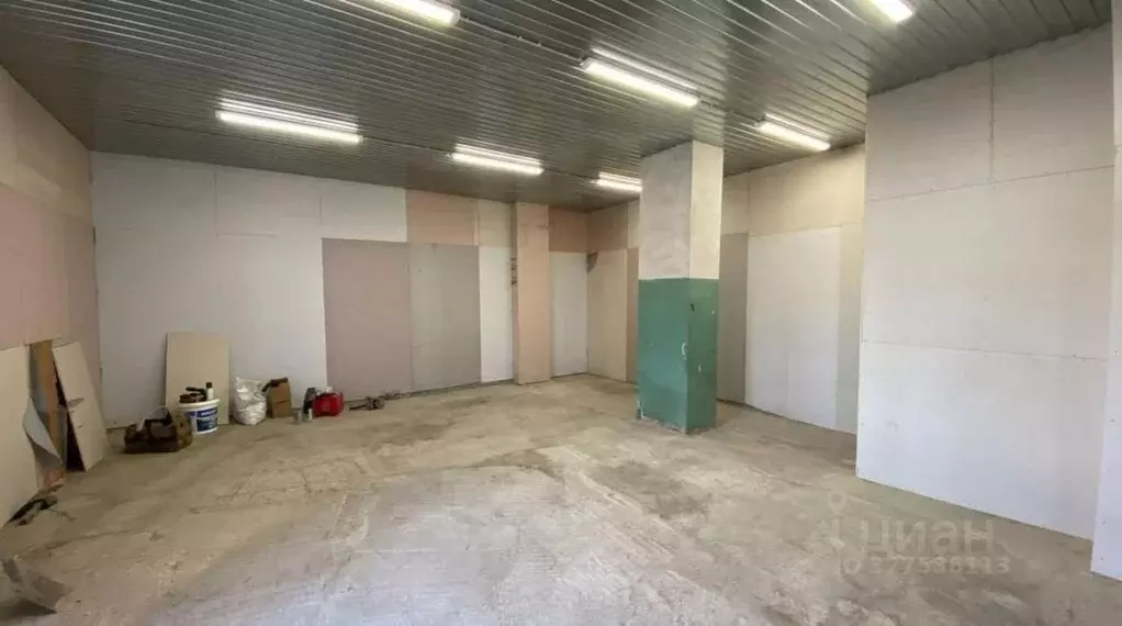 Склад в Новгородская область, Великий Новгород Нехинская ул. (61 м) - Фото 1